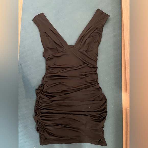 NORDSTROM black v-line runched dress - Picture 1 of 4